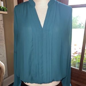 Pretty Good Women’s Size Large Green Crop Top Elastic Waistband Long Sleeve Top